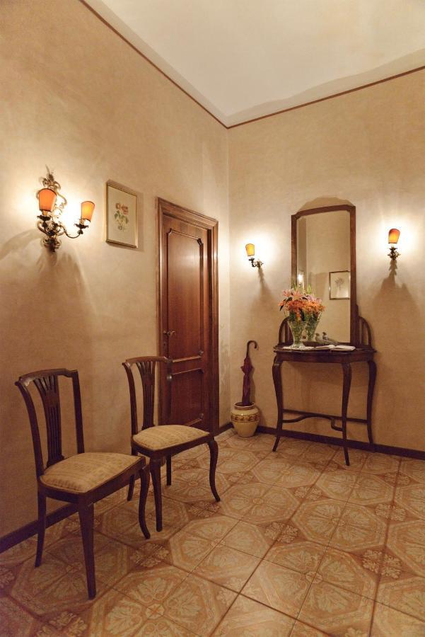 Amici Di Roma Apartamento Exterior foto